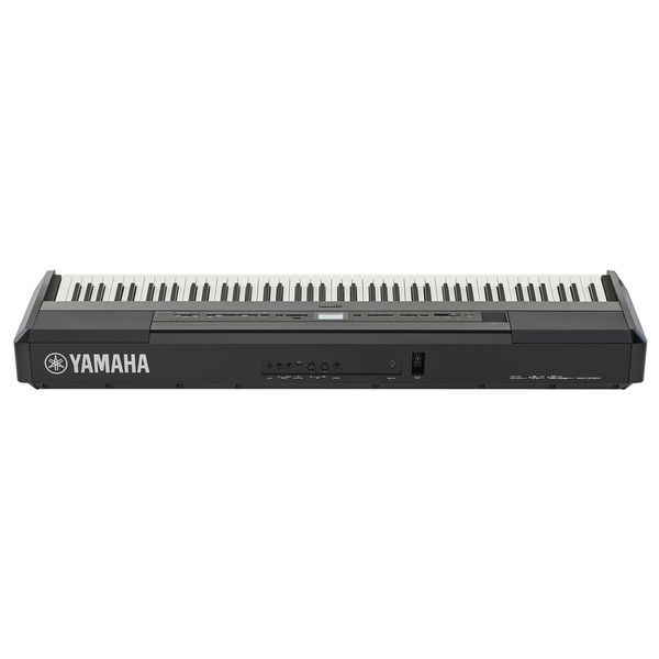 Yamaha P-525 B